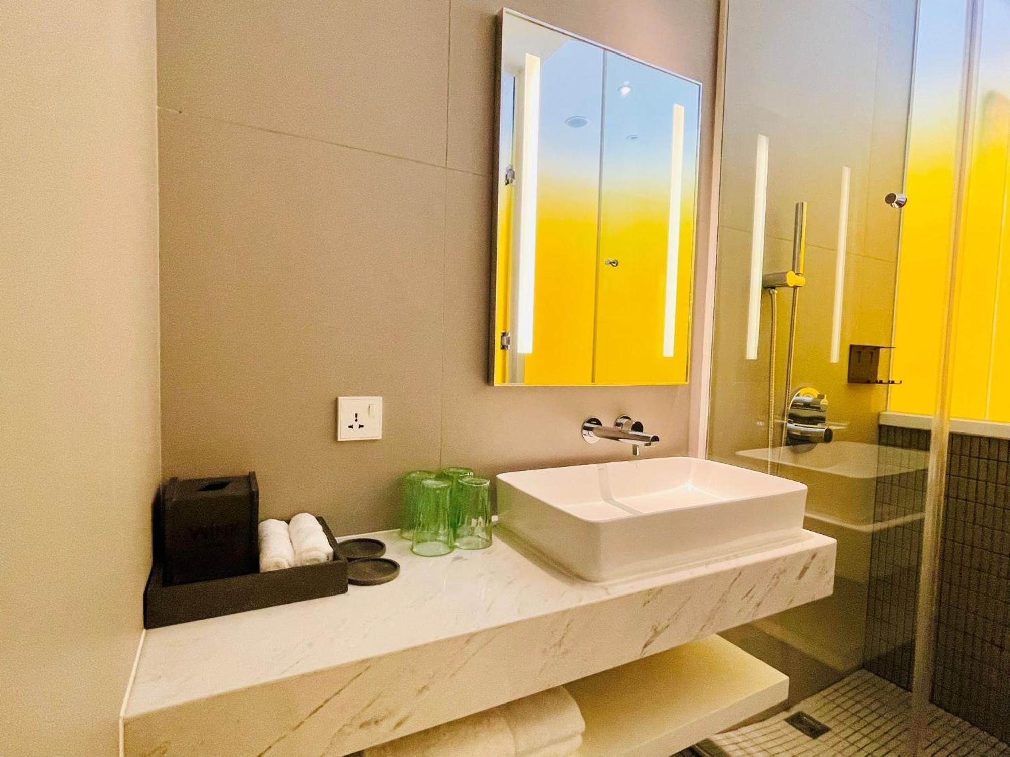 Wink Hotel Saigon Centre - 24Hrs Lifestyle Stay Хошимин Стая снимка