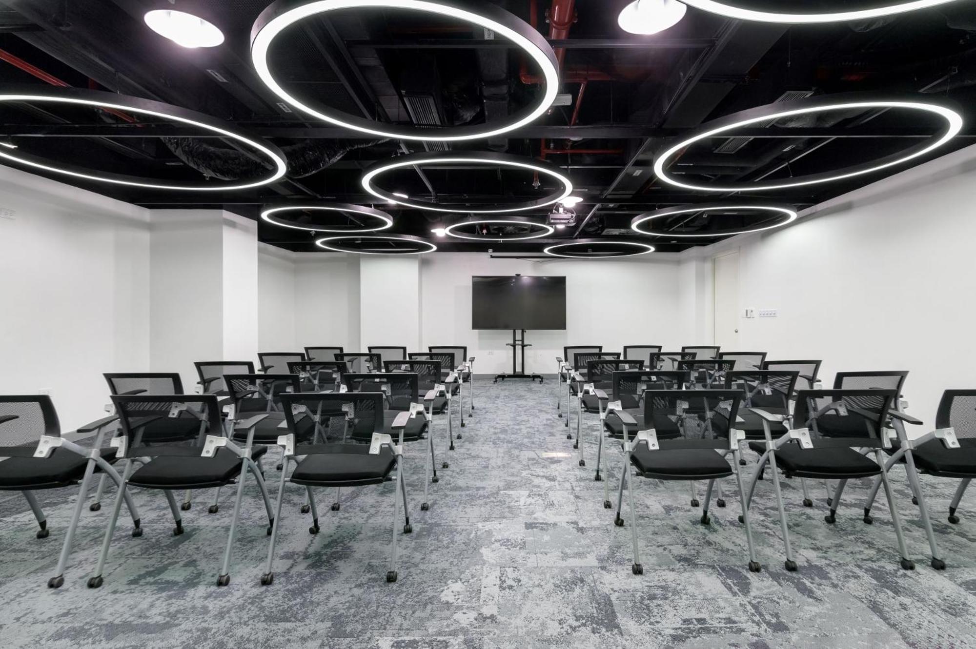Wink Hotel Saigon Centre - 24Hrs Lifestyle Stay Хошимин Екстериор снимка