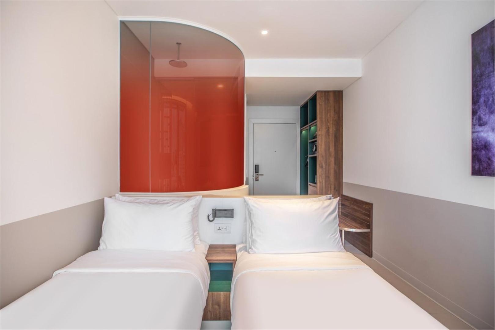 Wink Hotel Saigon Centre - 24Hrs Lifestyle Stay Хошимин Екстериор снимка